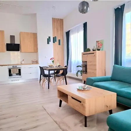 New With Garage Place * Pozsony