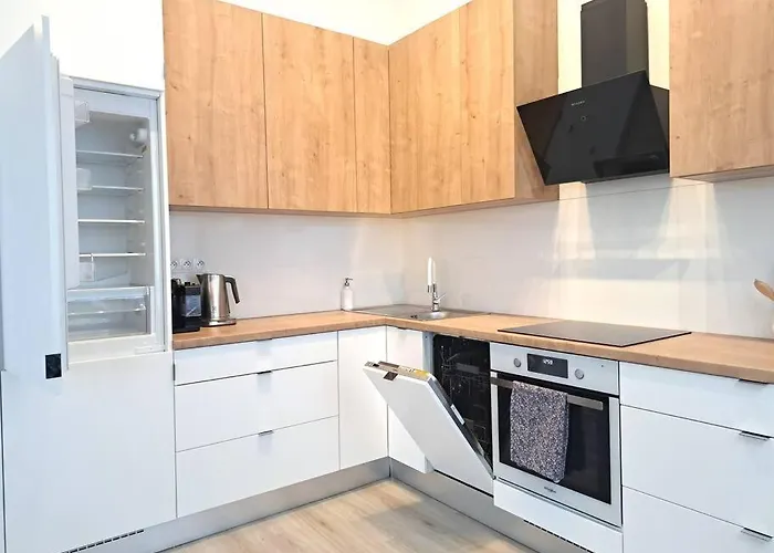 New With Garage Place Apartamento Bratislava