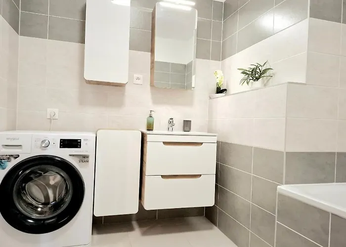 New With Garage Place Apartamento Bratislava
